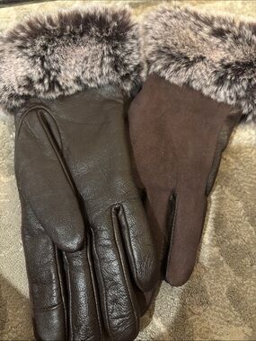 Look Faux Fur Trim Leather Glove in Dark Brown size medium